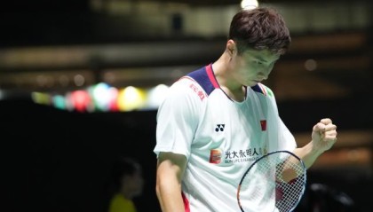 开云体育网站-十个月后重返赛场 石宇奇世锦赛首秀有惊无险