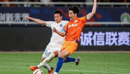 开云官方-崔康熙练新丁提前布局三线作战 早已安排课外作业