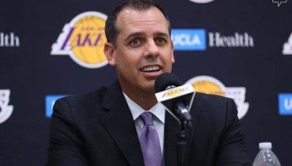 开云体育-沃格尔：和勇士比赛让我们汲取教训 波普进步很大