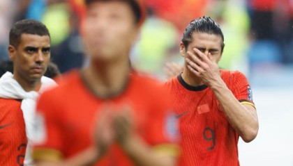 开云官网入口-国足FIFA最新排名跌至90名开外 8年半来历史最差！